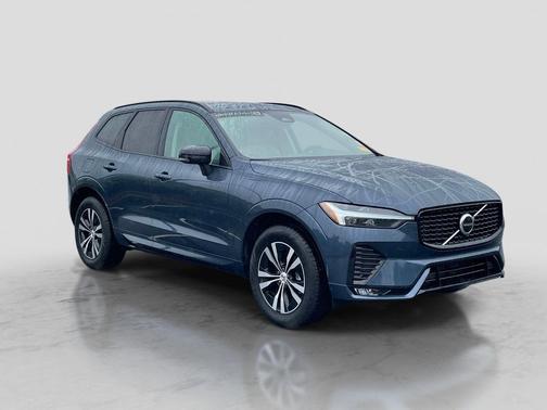 Denim Blue Metallic 2025 Volvo XC60 B5 Core