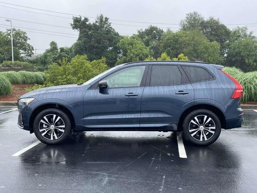Denim Blue Metallic 2025 Volvo XC60 B5 Core