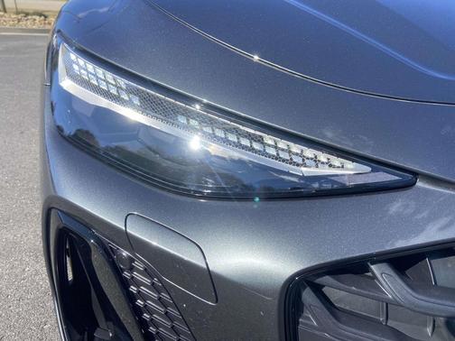 2026 Audi A6 Premium Plus quattro S tronic