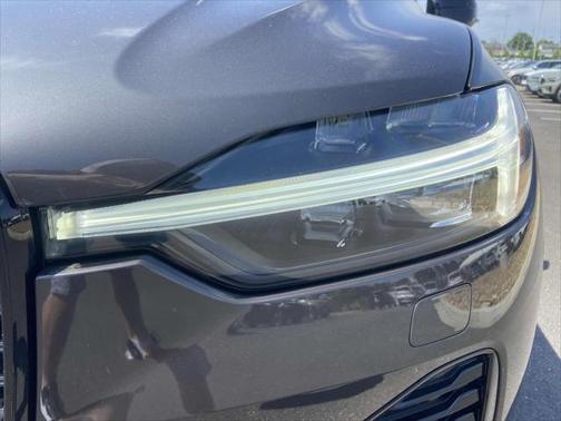 2025 Volvo XC60 Plug-In Hybrid T8 Ultra