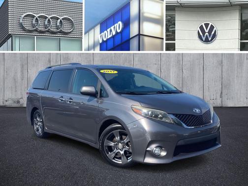 2017 Toyota Sienna SE