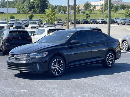 Deep Black Pearl 2024 Volkswagen Jetta 1.5T Sport