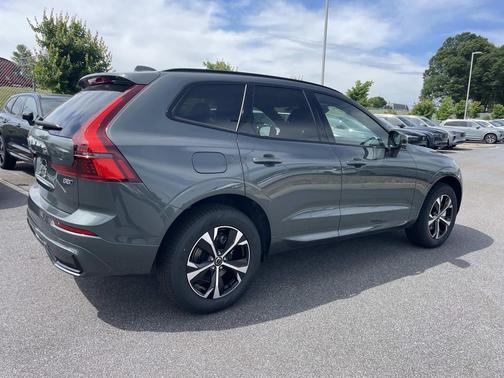 Forest Lake 2026 Volvo XC60 B5 Core