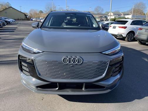 2025 Audi Q6 e-tron Premium Plus quattro