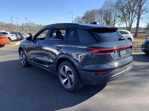 2025 Audi Q6 e-tron Premium Plus quattro