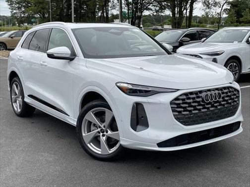 2025 Audi Q5 Premium Plus