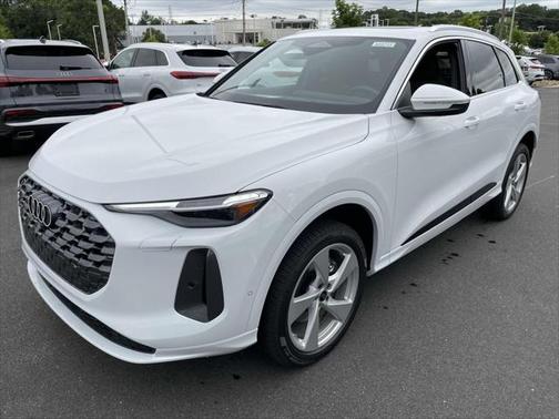 2025 Audi Q5 Premium Plus