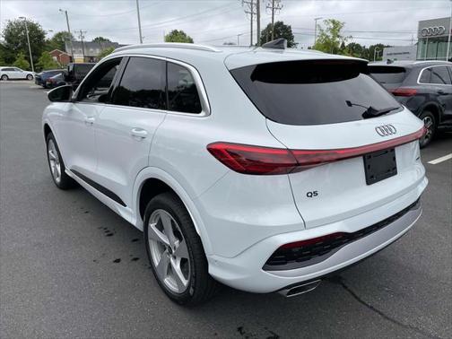 2025 Audi Q5 Premium Plus