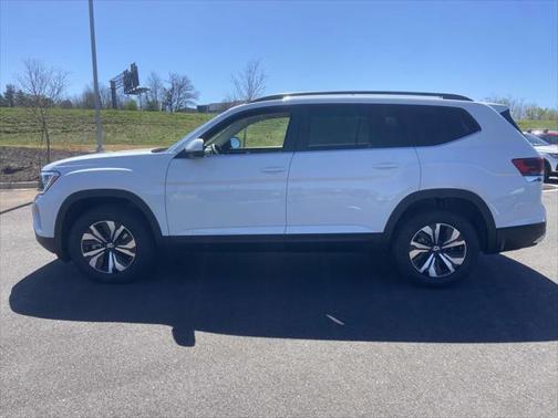 2025 Volkswagen Atlas 2.0T SE