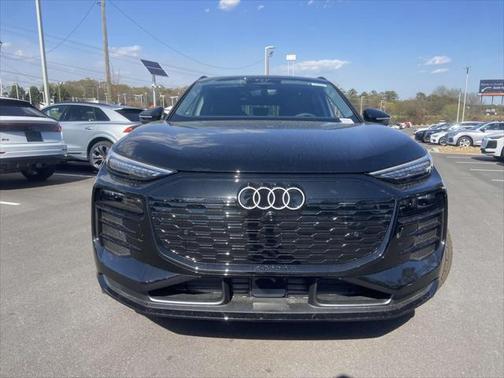 2025 Audi Q6 e-tron Premium Plus