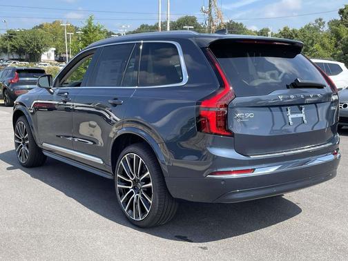 2026 Volvo XC90 B5 Ultra 6-Seater