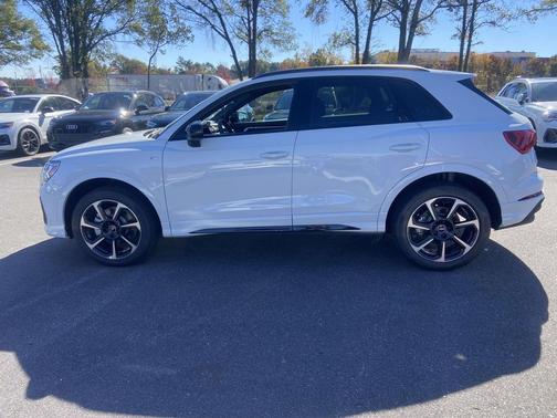 2025 Audi Q3 45 S line Premium Plus