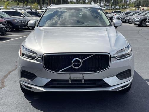 2020 Volvo XC60 T5 Momentum
