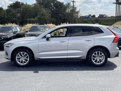 2020 Volvo XC60 T5 Momentum