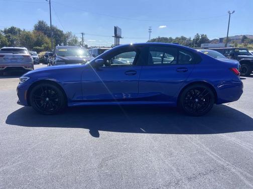 2022 BMW 330 xDrive