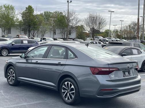 Platinum Gray Metallic 2023 Volkswagen Jetta 1.5T S