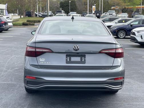 Platinum Gray Metallic 2023 Volkswagen Jetta 1.5T S