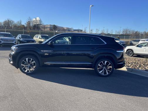 2026 Volkswagen Atlas Cross Sport 2.0T SEL Premium