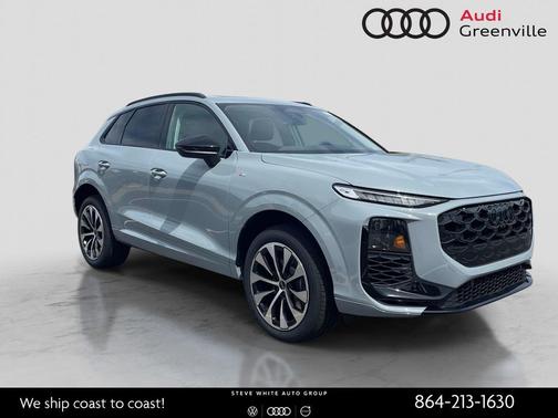 Arrow Gray Pearl Effect 2026 Audi Q3 TFSI quattro S tronic