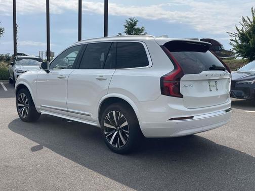 Crystal White Pearl 2026 Volvo XC90 Core, B5 AWD Gas (mild hybrid), Gasoline, Bright, 7 Seats
