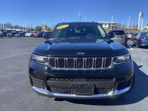 2023 Jeep Grand Cherokee L Laredo