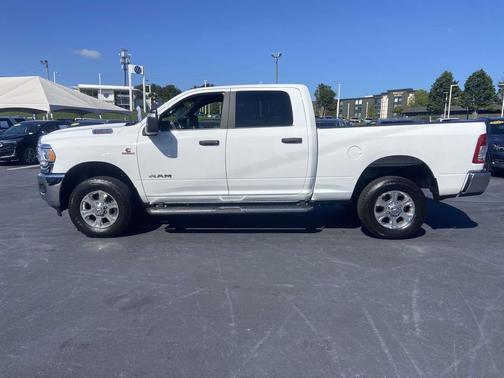 2023 RAM 2500 Big Horn Crew Cab 4x4 6'4' Box