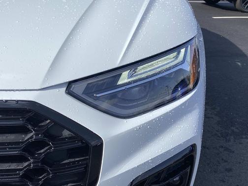 2025 Audi SQ5 3.0T Premium Plus