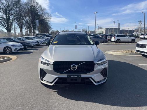 2025 Volvo XC60 B5 Plus