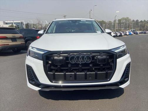 2025 Audi Q7 55 Premium Plus