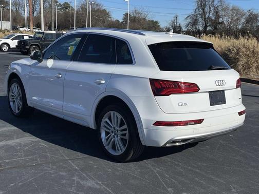 2020 Audi Q5 45 Premium Plus