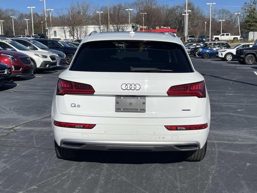 2020 Audi Q5 45 Premium Plus