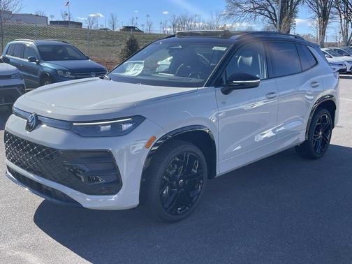 2026 Volkswagen Tiguan 2.0T SE R-Line Black 4MOTION