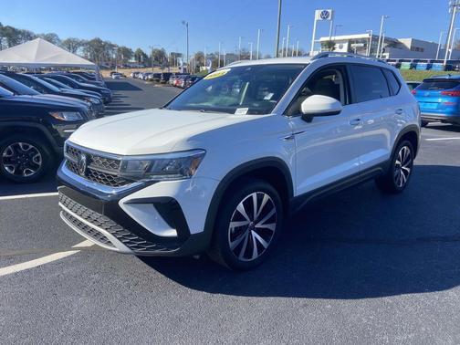 2023 Volkswagen Taos 1.5T SE