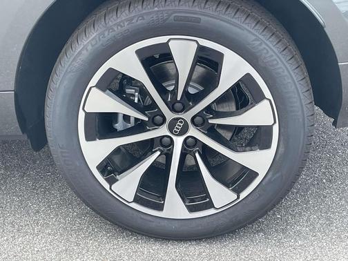 Daytona Gray 2026 Audi Q3 TFSI quattro S tronic