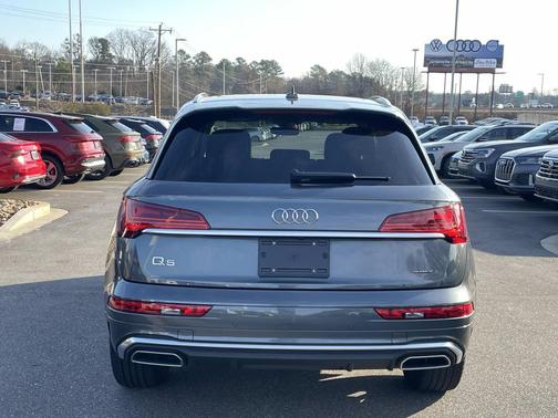 2023 Audi Q5 45 S line Premium Plus