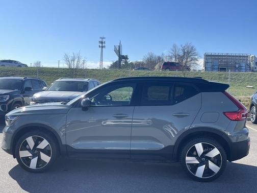 2023 Volvo XC40 Recharge Pure Electric Twin Ultimate