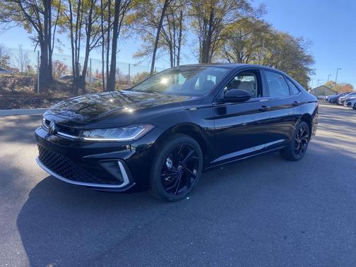 2026 Volkswagen Jetta 1.4T SE