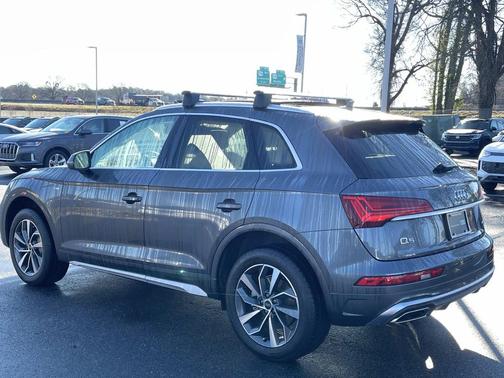 2024 Audi Q5 45 S line Premium Plus