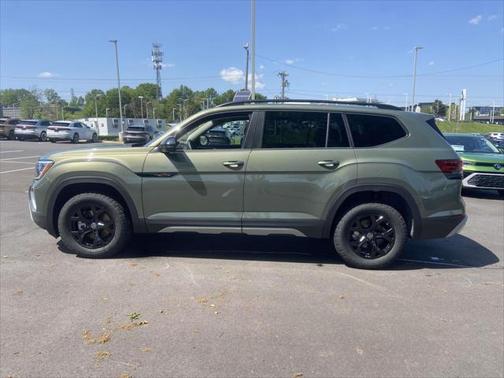 2025 Volkswagen Atlas 2.0T Peak Edition