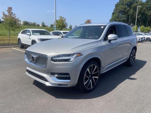 2024 Volvo XC90 B6 Ultimate Bright Theme 7-Seater