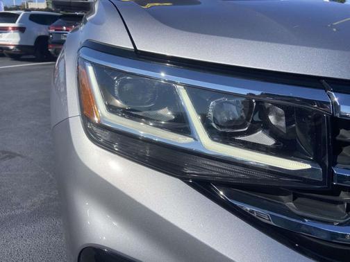 2021 Volkswagen Atlas 3.6L SEL Premium