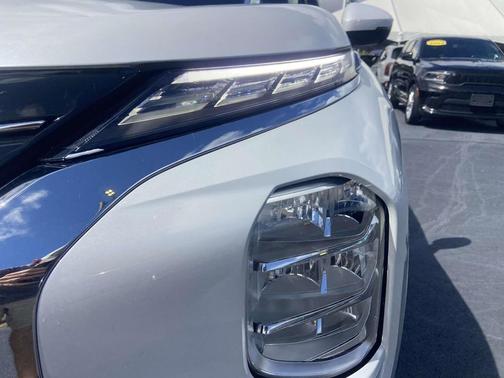 2023 Mitsubishi Outlander SE Special Edition 2WD