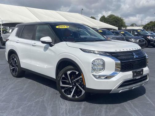 2023 Mitsubishi Outlander SE Special Edition 2WD