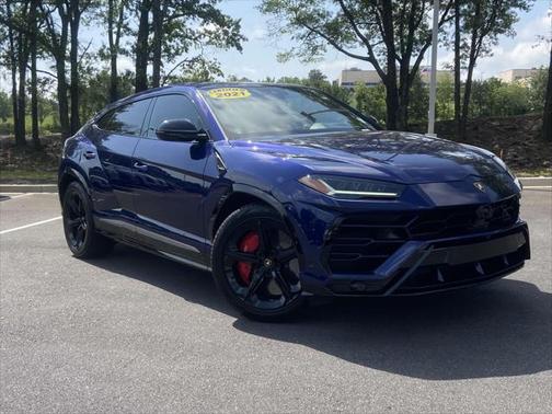 2021 Lamborghini Urus Graphite Capsule