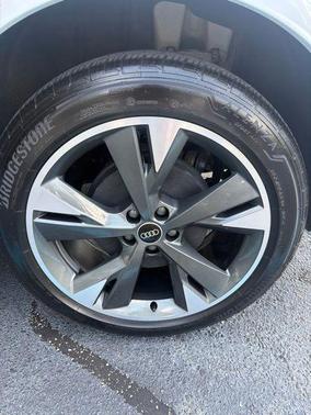 Glacier White Metallic 2023 Audi Q4 e-tron Prestige 50 quattro