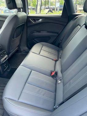 Glacier White Metallic 2023 Audi Q4 e-tron Prestige 50 quattro