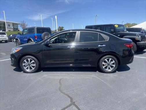 2022 Kia Rio S