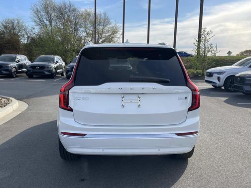 Crystal White Pearl 2026 Volvo XC90 Ultra, B6 AWD Gas (mild hybrid), Gasoline, Bright, 7 Seats