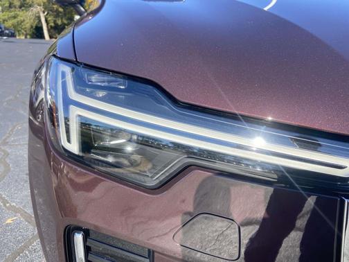 2025 Volvo XC90 B6 Ultra