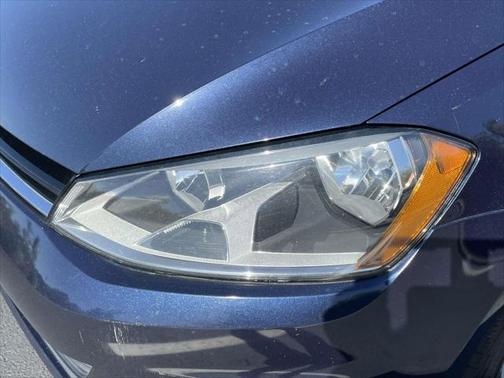 2015 Volkswagen Golf SportWagen TSI S 4-Door